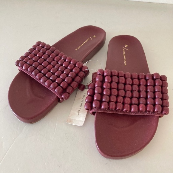 NWT Anthropologie Wood Beaded Wine Slides Sz 39 - Picture 1 of 7